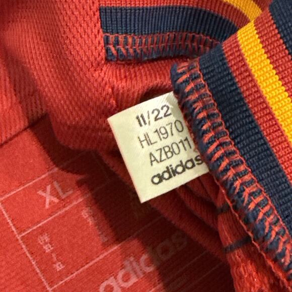 2022/23 Spain Home Jersey adidas Kit Size XL - Picture 5 of 8